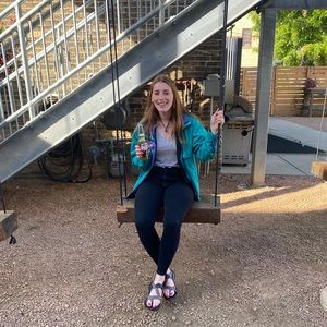 Meet your Posher, Cheyanne